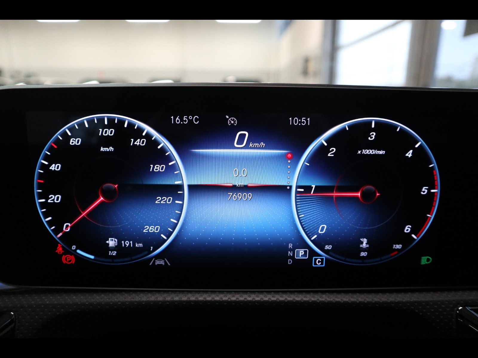 9 - Mercedes Classe A sedan 180 d premium 7g-dct