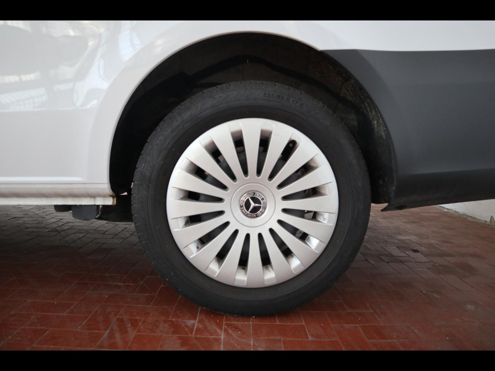 4 - Mercedes Vans Vito 116 cdi long pro auto my20