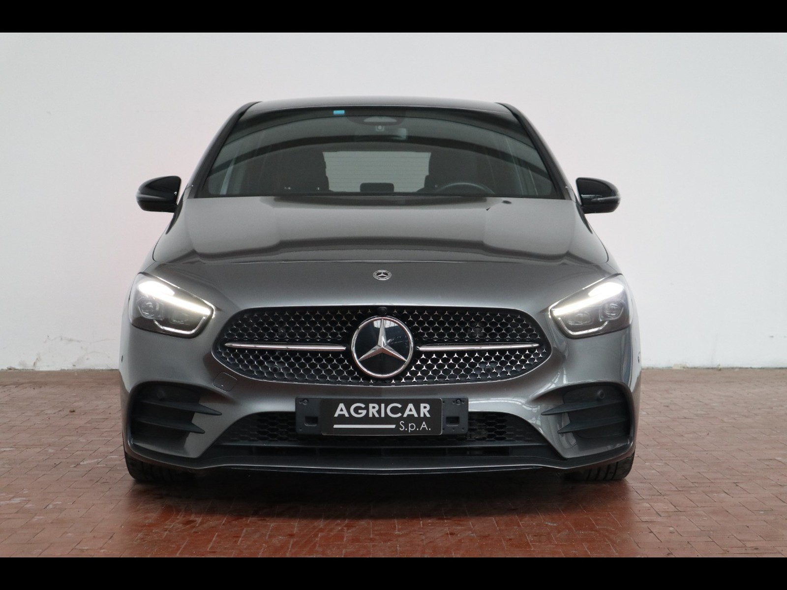 2 - Mercedes Classe B 200 d amg line advanced plus 8g-dct