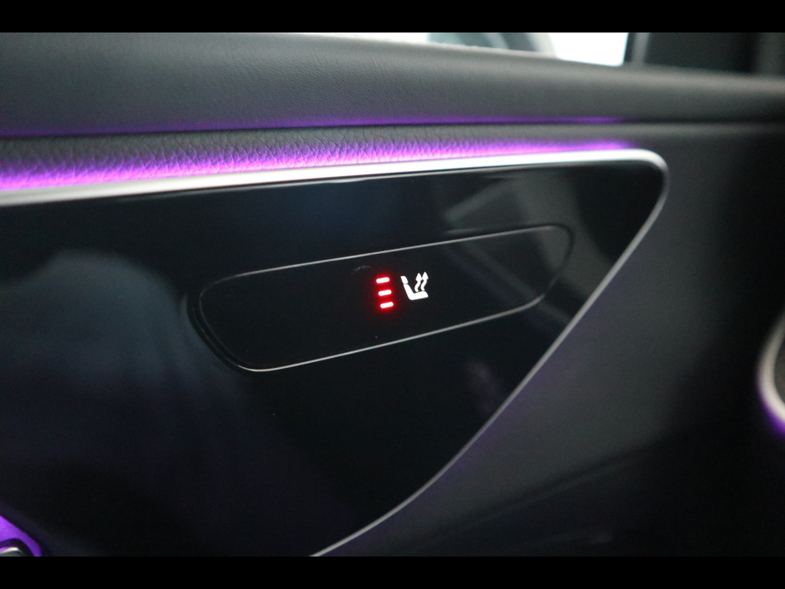 14 - Mercedes GLC suv 220 d amg line advanced 4matic 9g-tronic