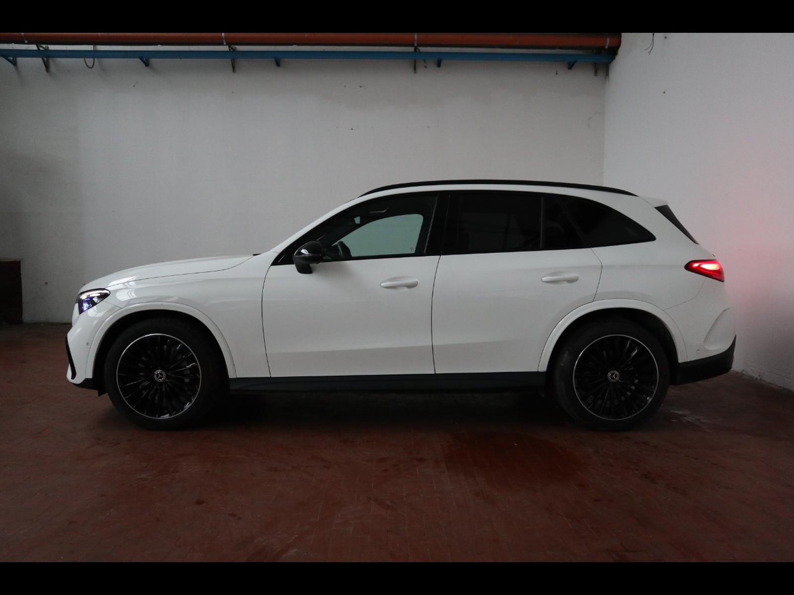 3 - Mercedes GLC suv 220 d amg line advanced 4matic 9g-tronic
