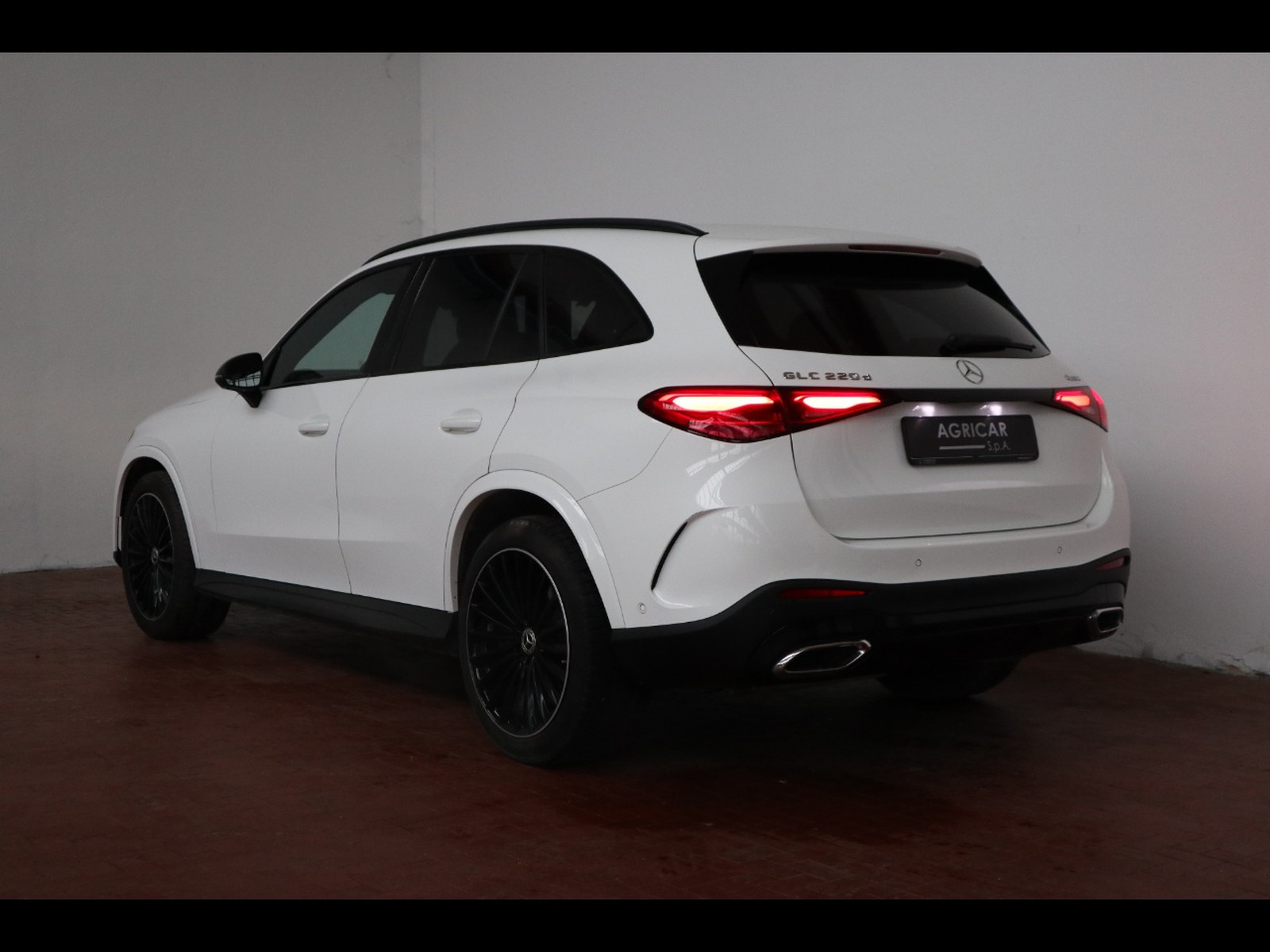 5 - Mercedes GLC suv 220 d amg line advanced 4matic 9g-tronic