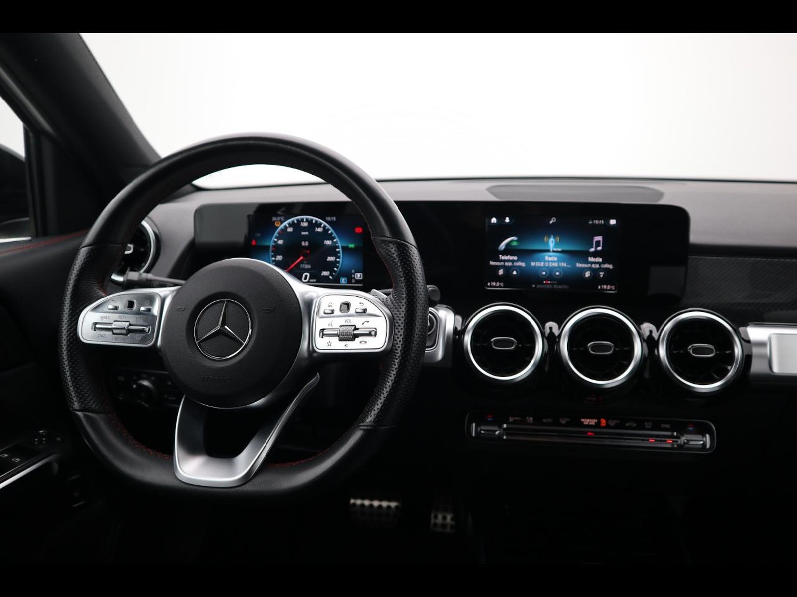 12 - Mercedes GLB 180 d premium 8g-dct 7p.ti