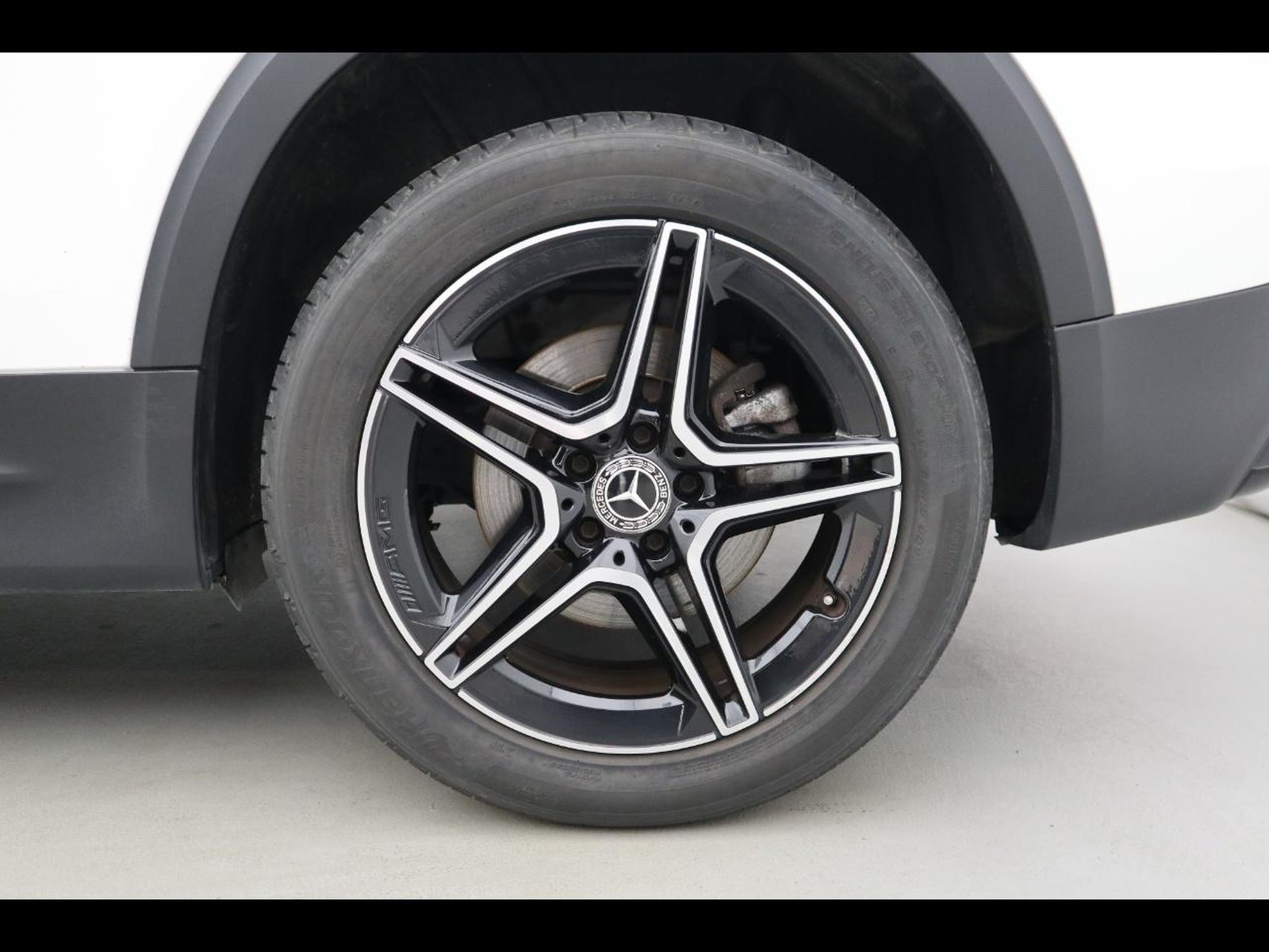 4 - Mercedes GLB 180 d premium 8g-dct 7p.ti