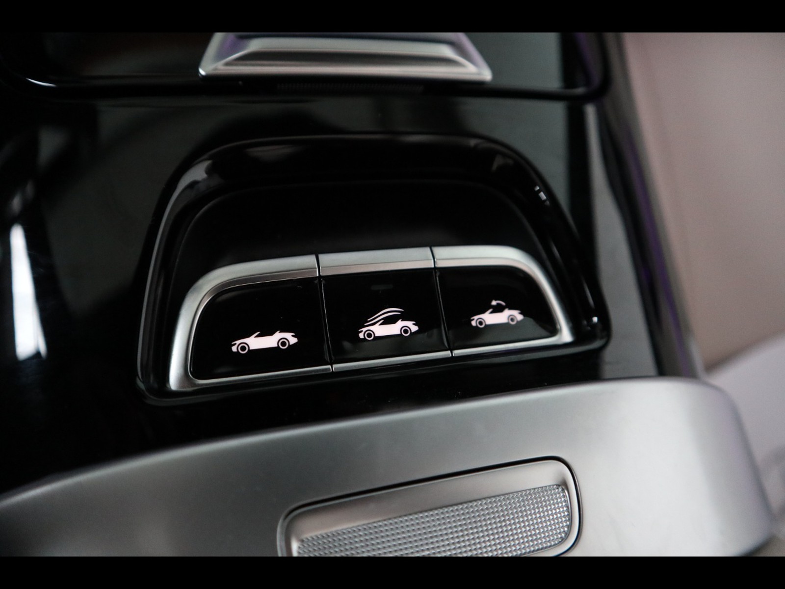 15 - Mercedes CLE cabrio 200 amg line advanced plus 9g-tronic plus