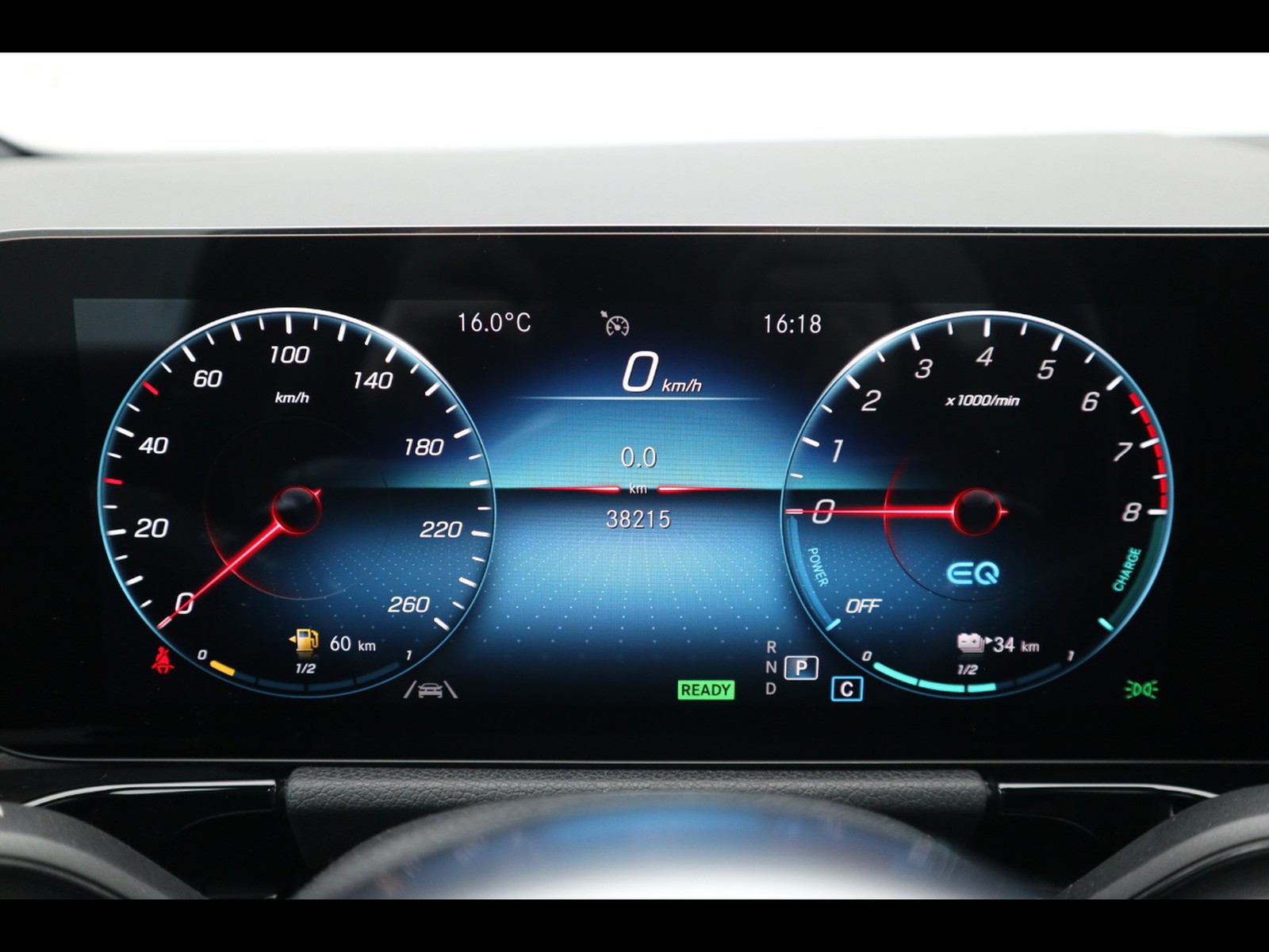 9 - Mercedes GLA 250 e plug in hybrid (e eq-power) premium 8g-dct