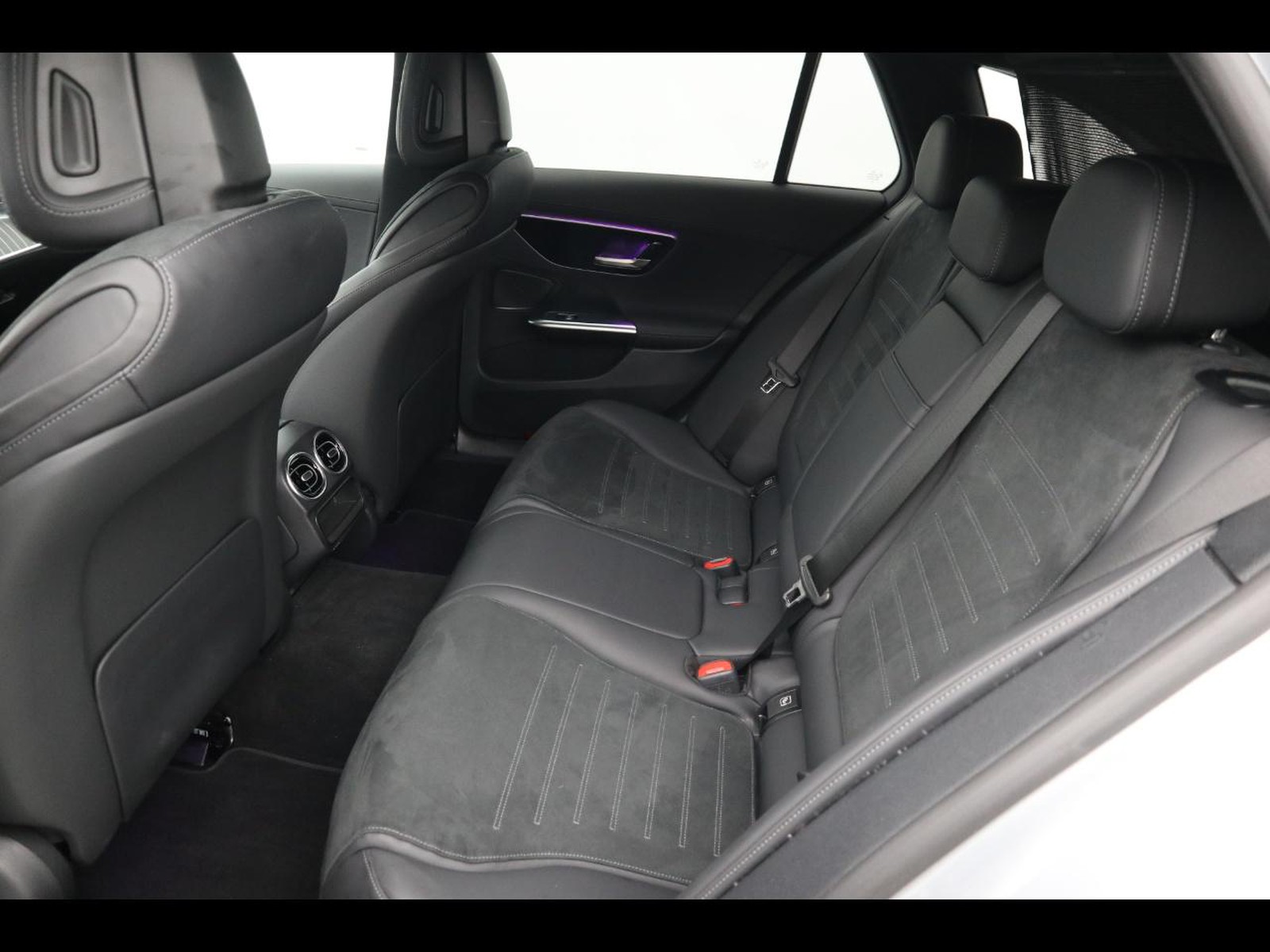 8 - Mercedes Classe C station wagon 200 d mild hybrid amg line advanced 9g-tronic