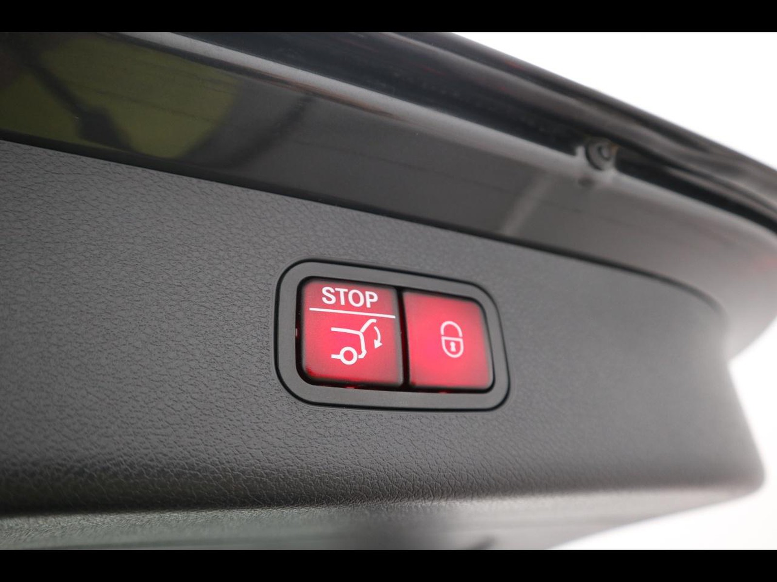 17 - Mercedes Classe E station wagon 220 d advanced 9g-tronic