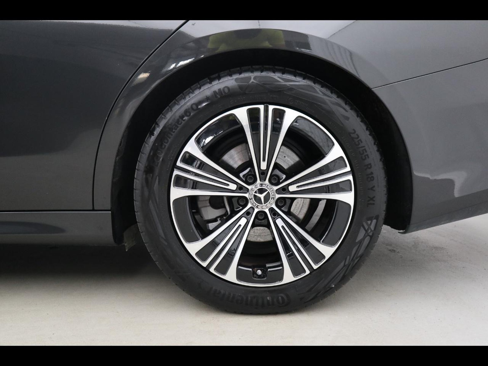 4 - Mercedes Classe E station wagon 220 d advanced 9g-tronic