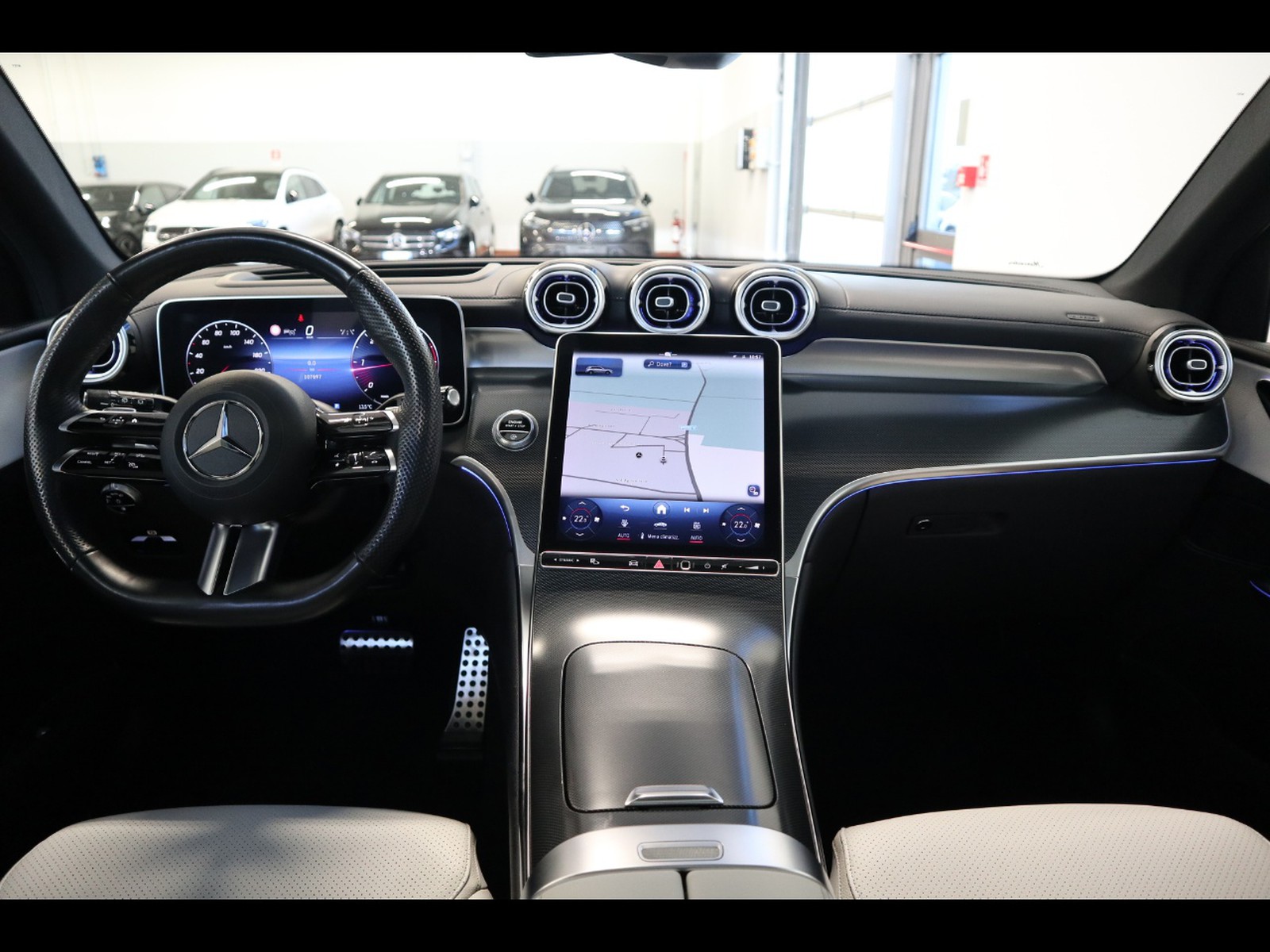 14 - Mercedes GLC suv 220 d amg premium plus 4matic 9g-tronic