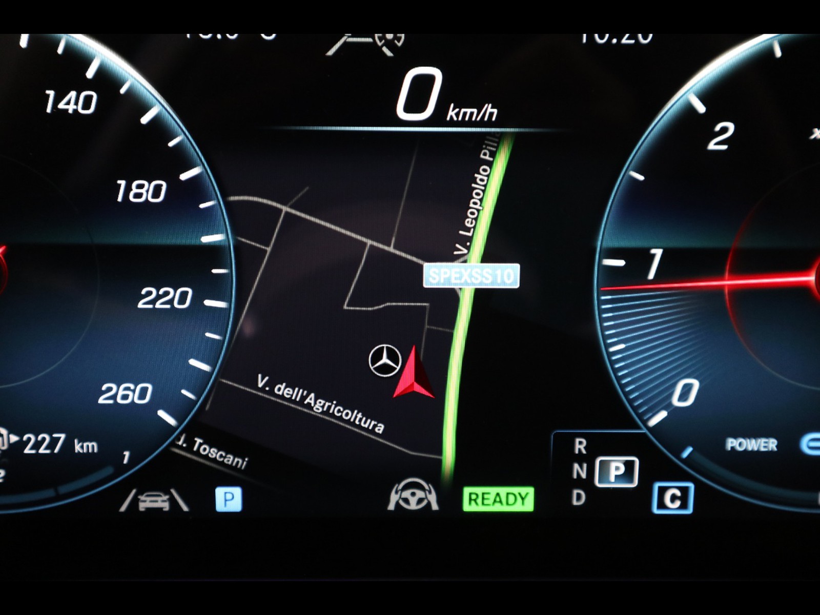 17 - Mercedes Classe E coupe 300 d mild hybrid premium plus 4matic 9g-tronic