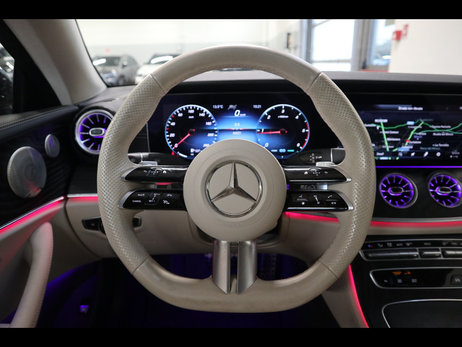 18 - Mercedes Classe E coupe 300 d mild hybrid premium plus 4matic 9g-tronic