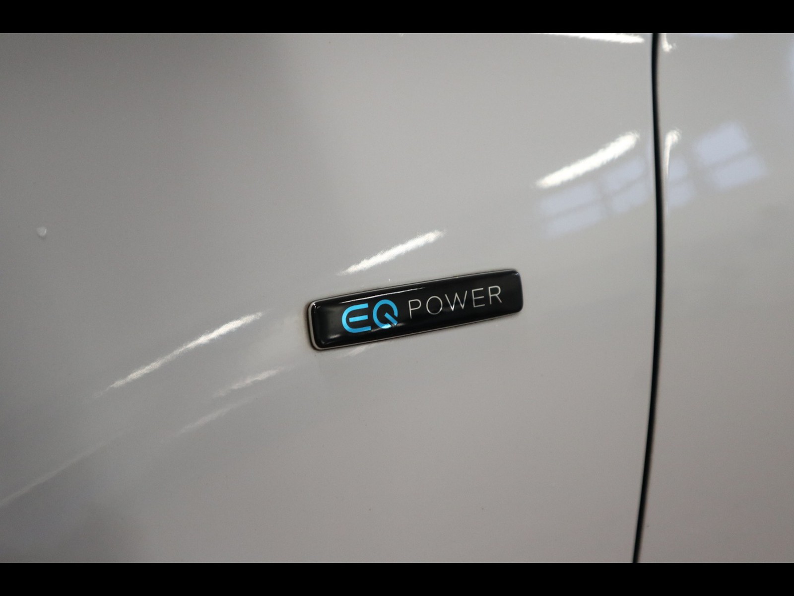 17 - Mercedes Classe A 250 e plug in hybrid (e eq-power) premium plus edition 7g-dct