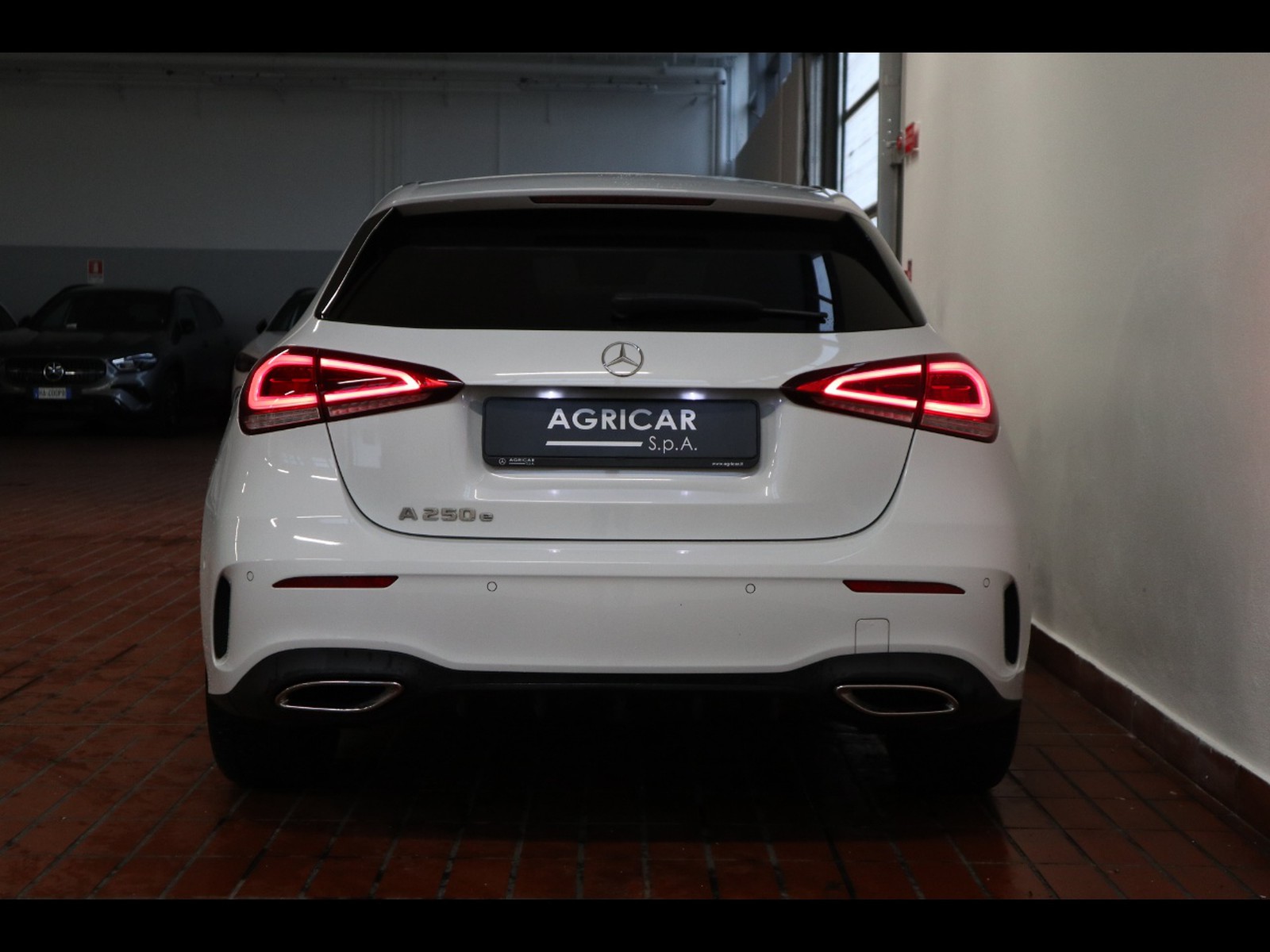 6 - Mercedes Classe A 250 e plug in hybrid (e eq-power) premium plus edition 7g-dct