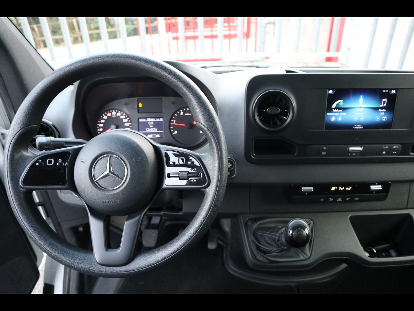 11 - Mercedes Vans Sprinter 315 2.0 cdi f 39/35 fwd h2