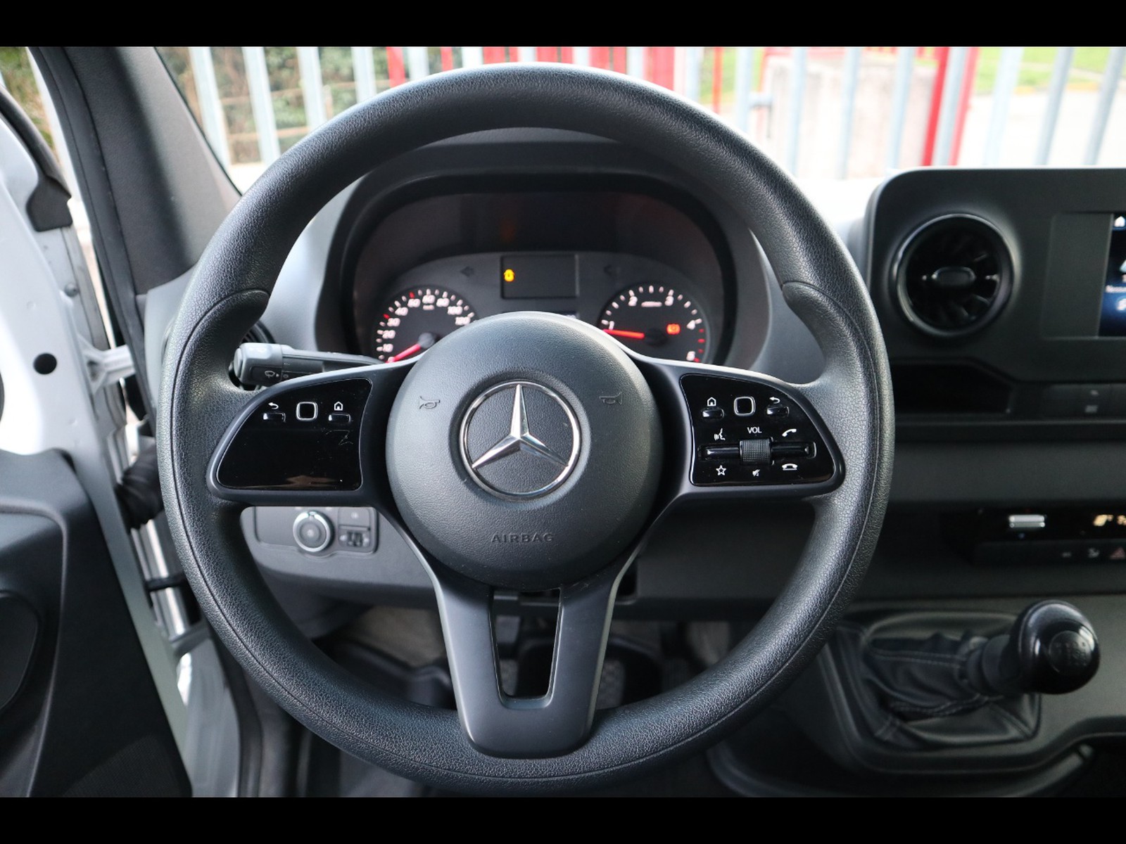12 - Mercedes Vans Sprinter 315 2.0 cdi f 39/35 fwd h2