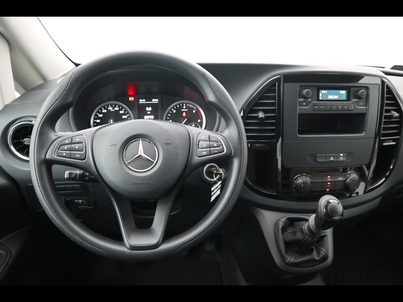 11 - Mercedes Vans Vito 114 cdi compact fwd my19