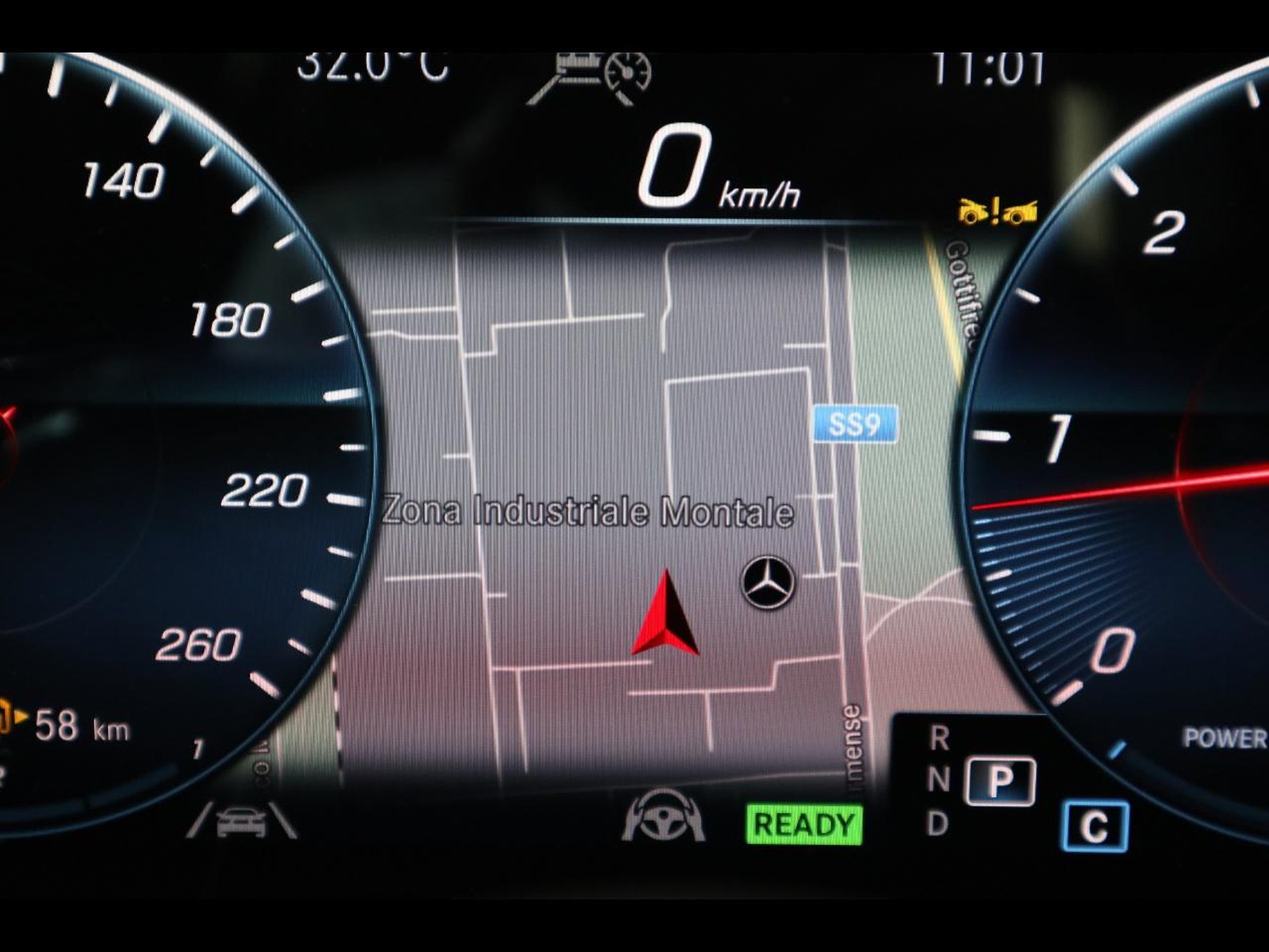 17 - Mercedes Classe GLE gle suv 300 d mild hybrid premium 4matic 9g-tronic plus