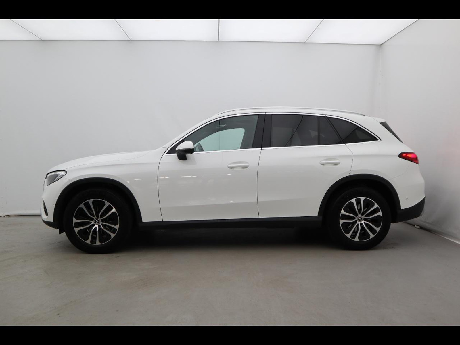 3 - Mercedes GLC suv 220 d advanced 4matic 9g-tronic