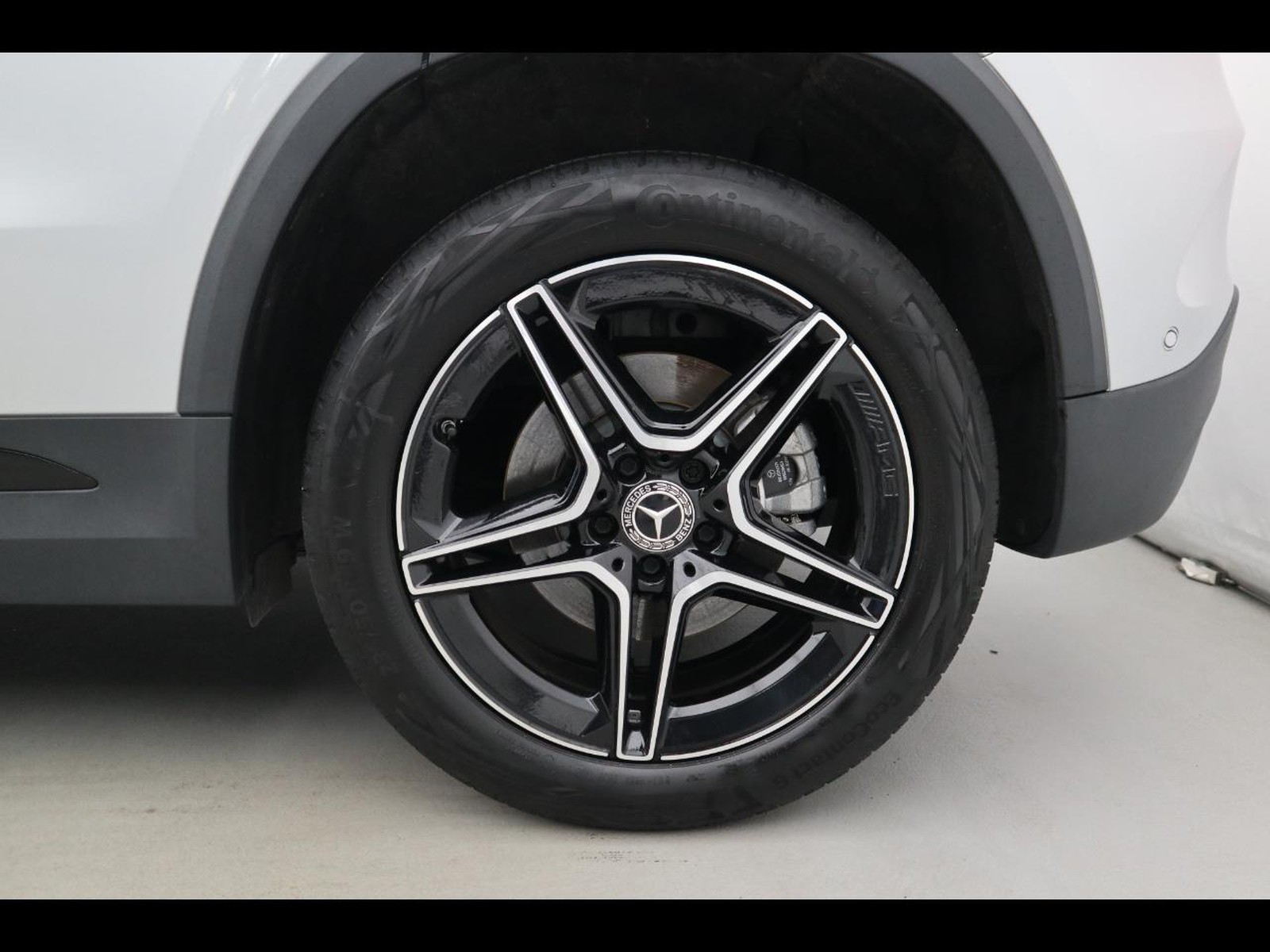 4 - Mercedes GLA 250 e plug in hybrid (e eq-power) premium 8g-dct