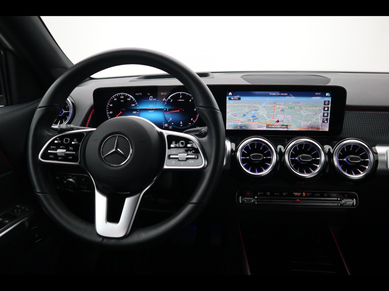 12 - Mercedes GLB 180 d sport plus easy tech 8g-dct