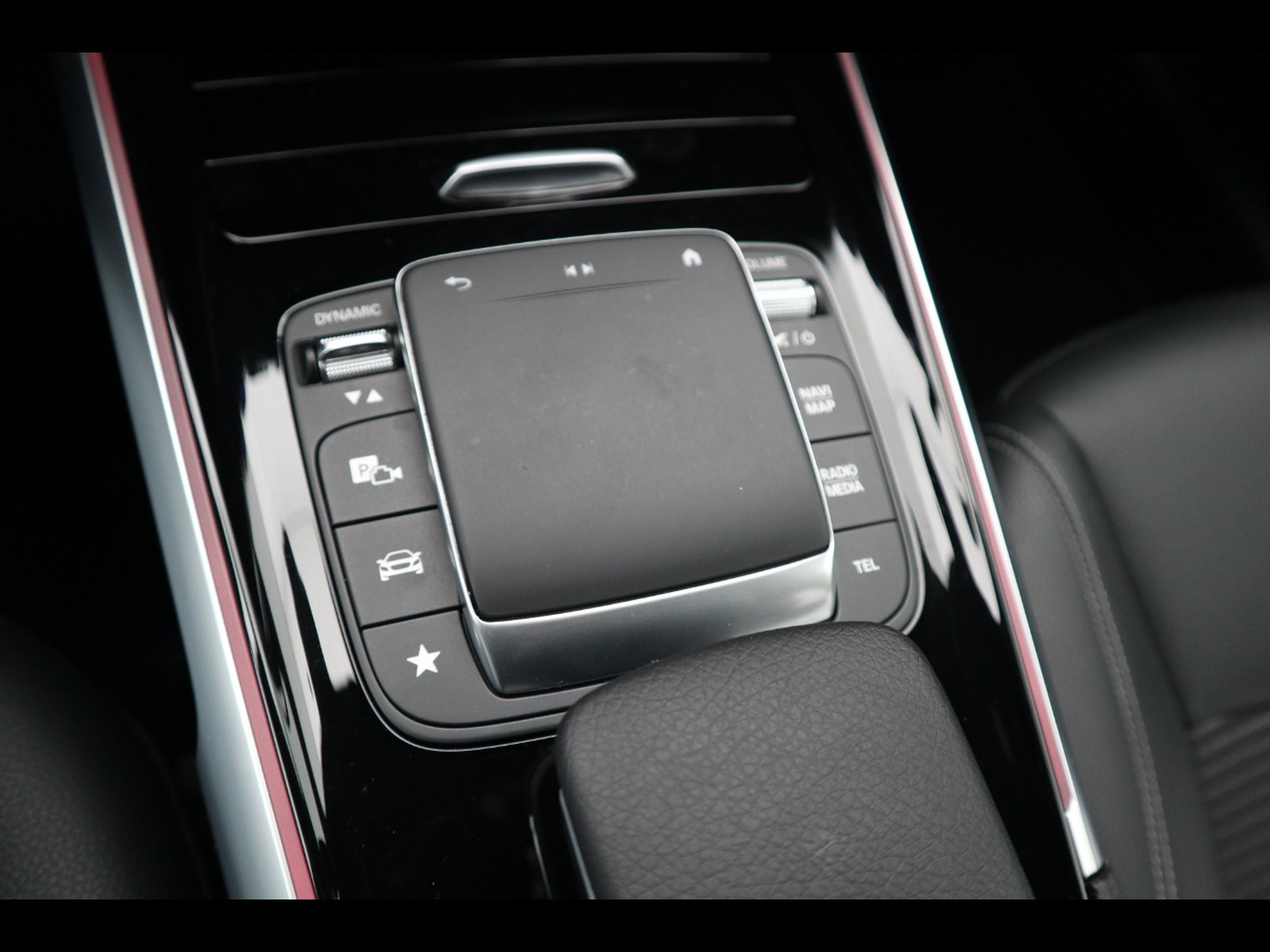 15 - Mercedes GLB 180 d sport plus easy tech 8g-dct