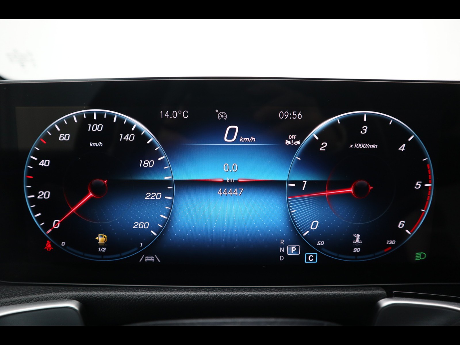 9 - Mercedes GLB 180 d sport plus easy tech 8g-dct