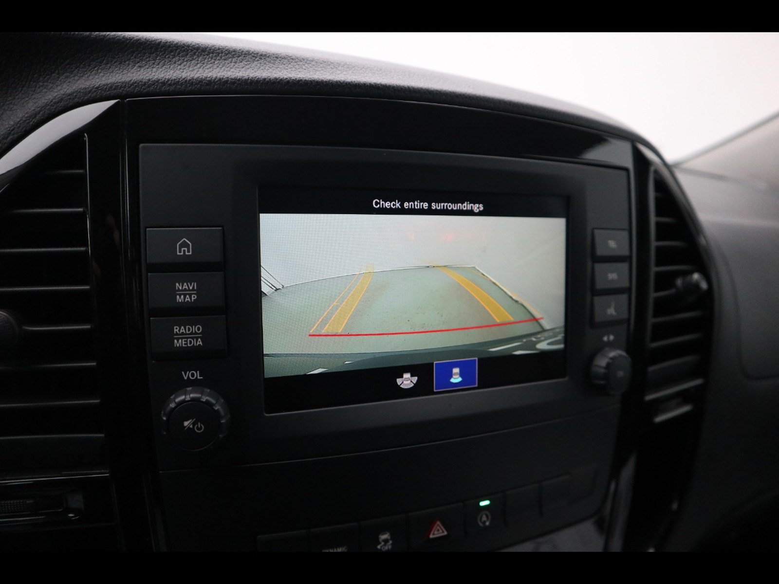 12 - Mercedes Vans Vito 116 cdi long tourer pro auto my20