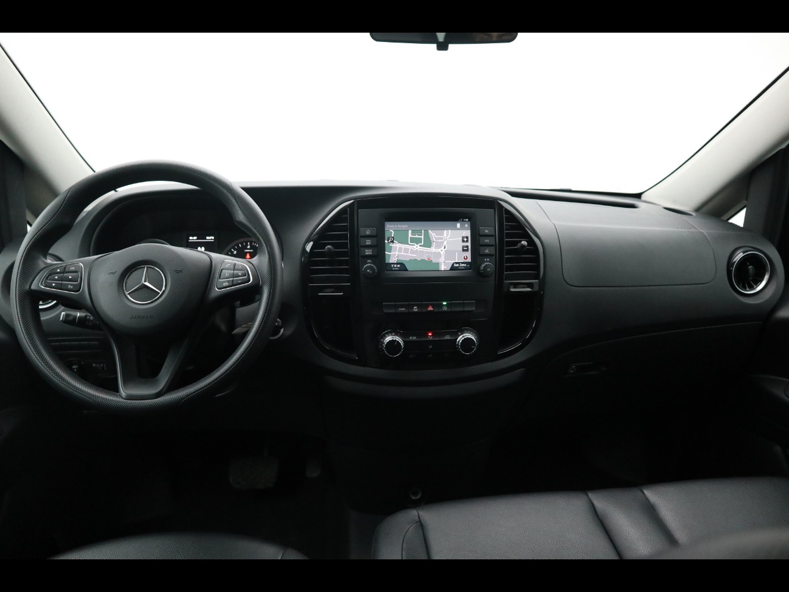 14 - Mercedes Vans Vito 116 cdi long tourer pro auto my20