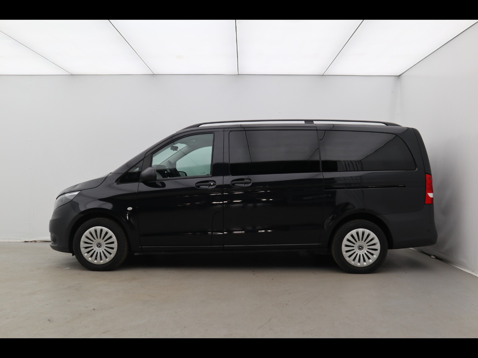 3 - Mercedes Vans Vito 116 cdi long tourer pro auto my20