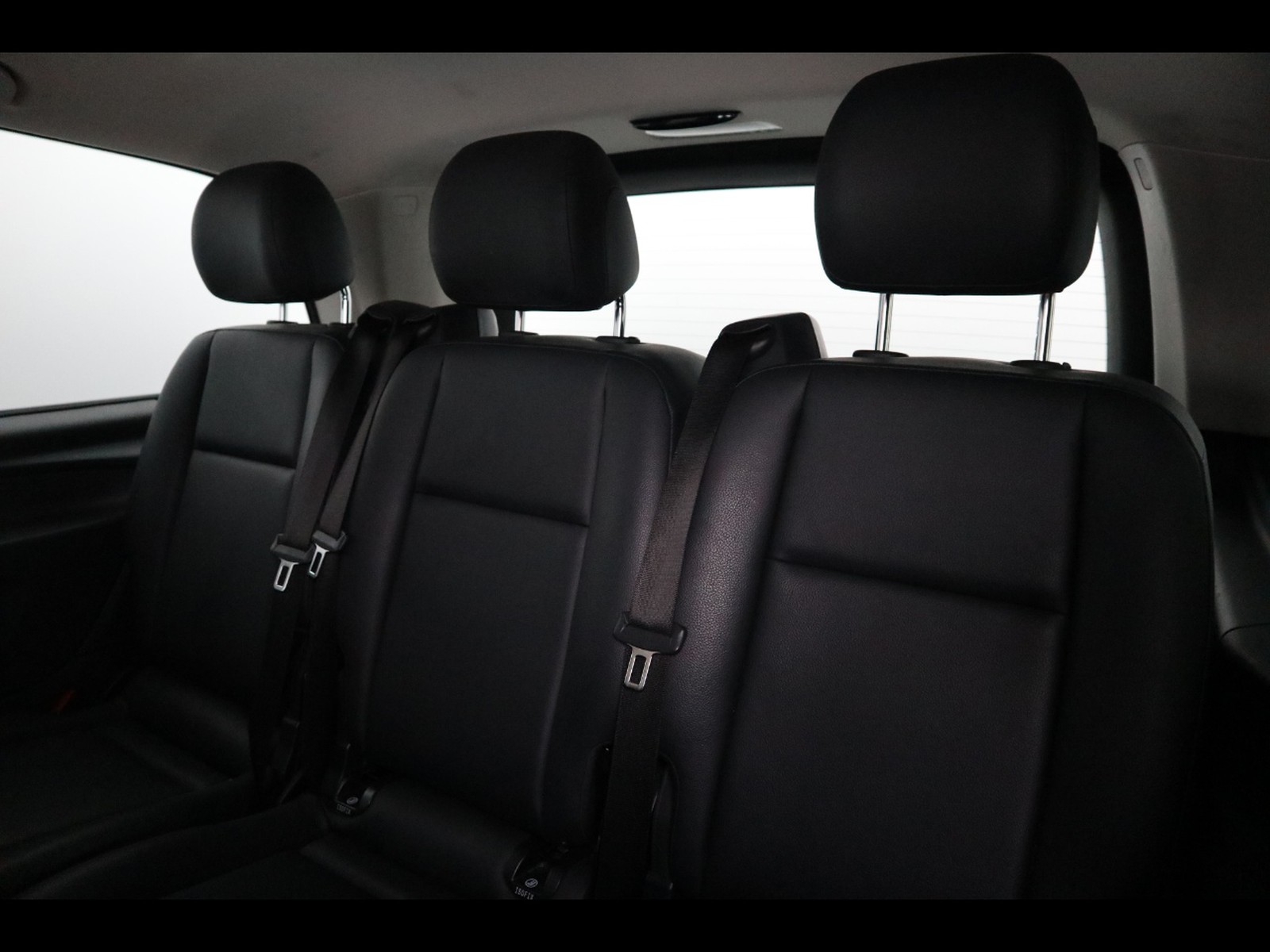 9 - Mercedes Vans Vito 116 cdi long tourer pro auto my20