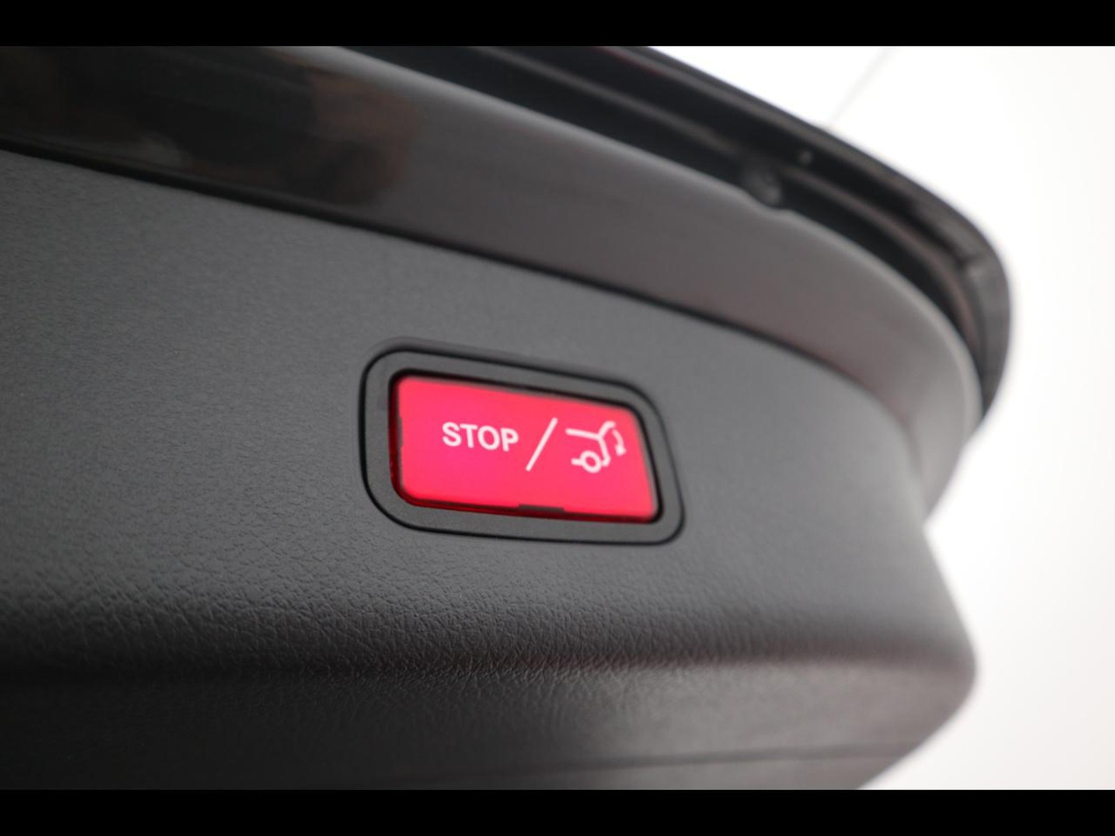 18 - Mercedes GLC suv 300 de plug in hybrid amg advanced 4matic 9g-tronic