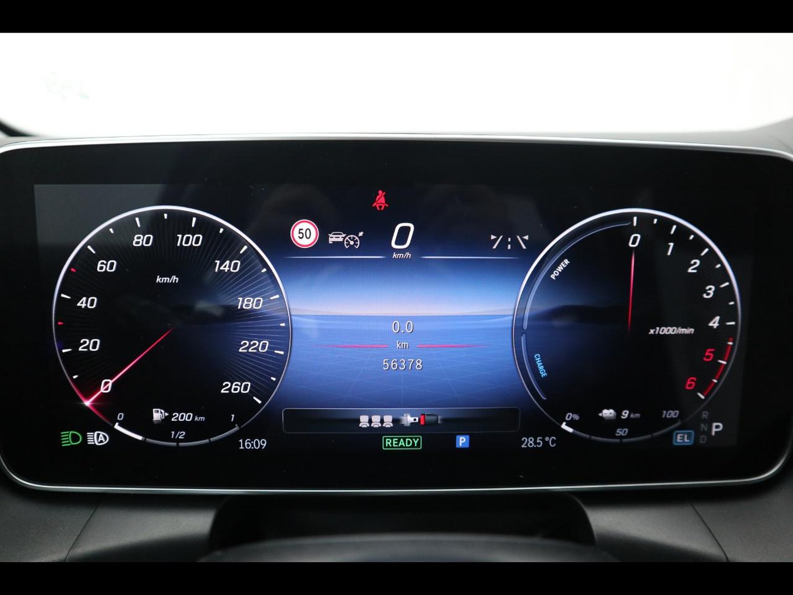 9 - Mercedes GLC suv 300 de plug in hybrid amg advanced 4matic 9g-tronic