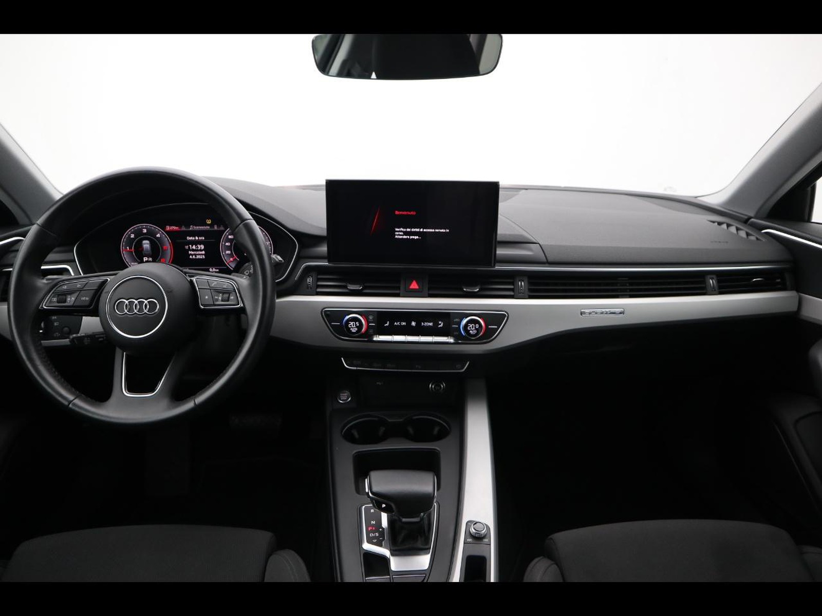 12 - Audi A4 avant 40 2.0 tdi 190cv s line edition quattro s tronic