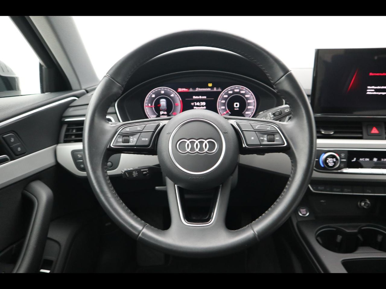 16 - Audi A4 avant 40 2.0 tdi 190cv s line edition quattro s tronic