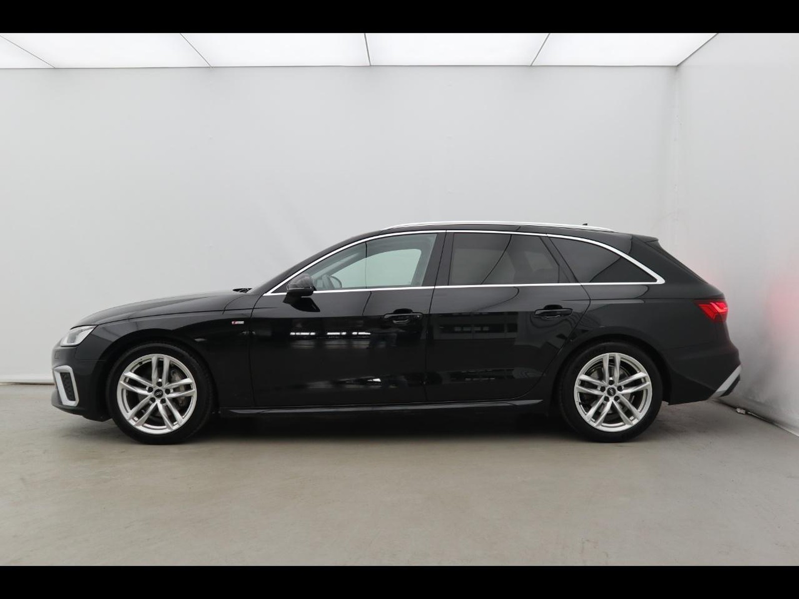 3 - Audi A4 avant 40 2.0 tdi 190cv s line edition quattro s tronic