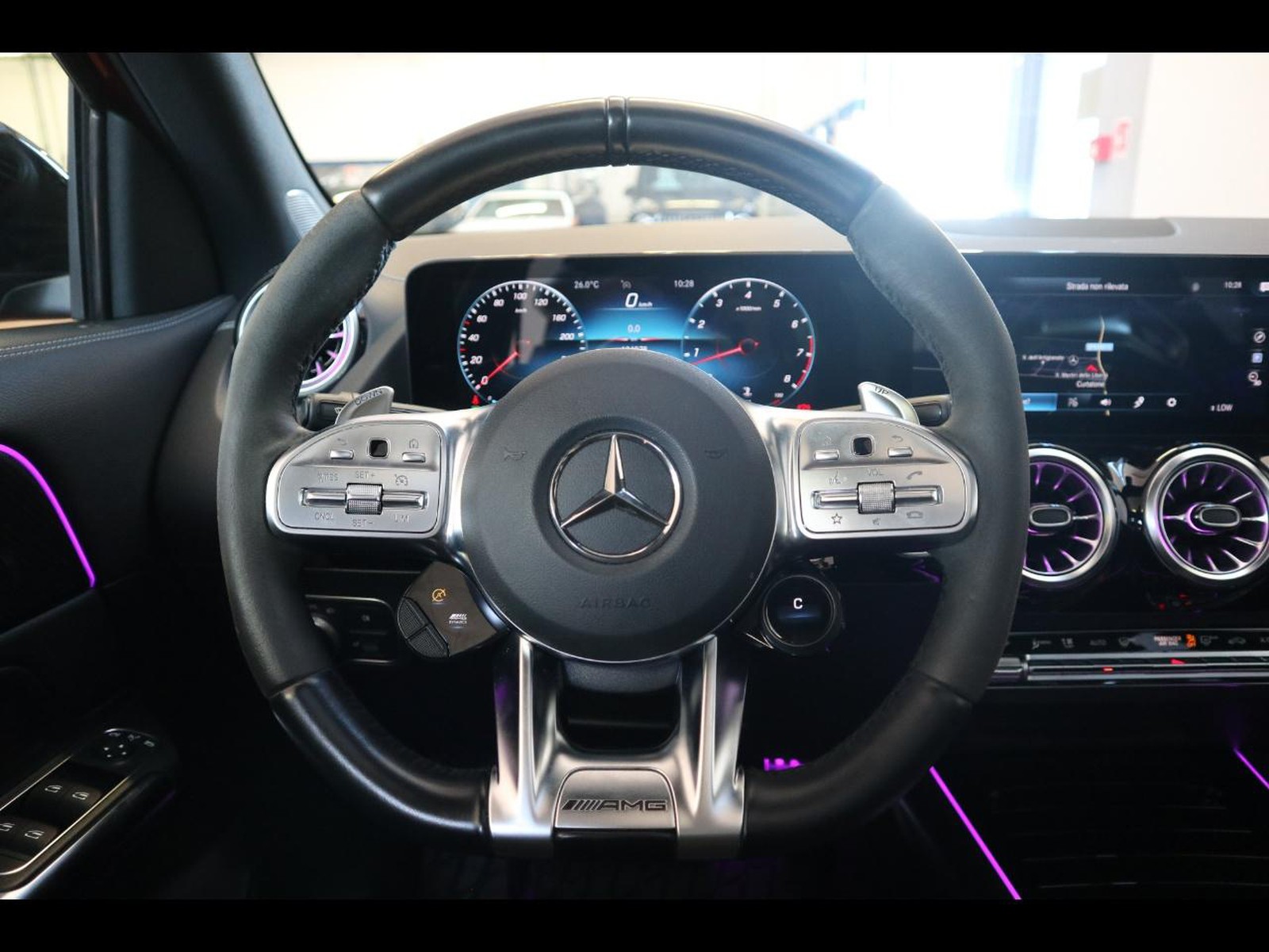 18 - AMG GLA amg 35 4matic speedshift dct amg 8g