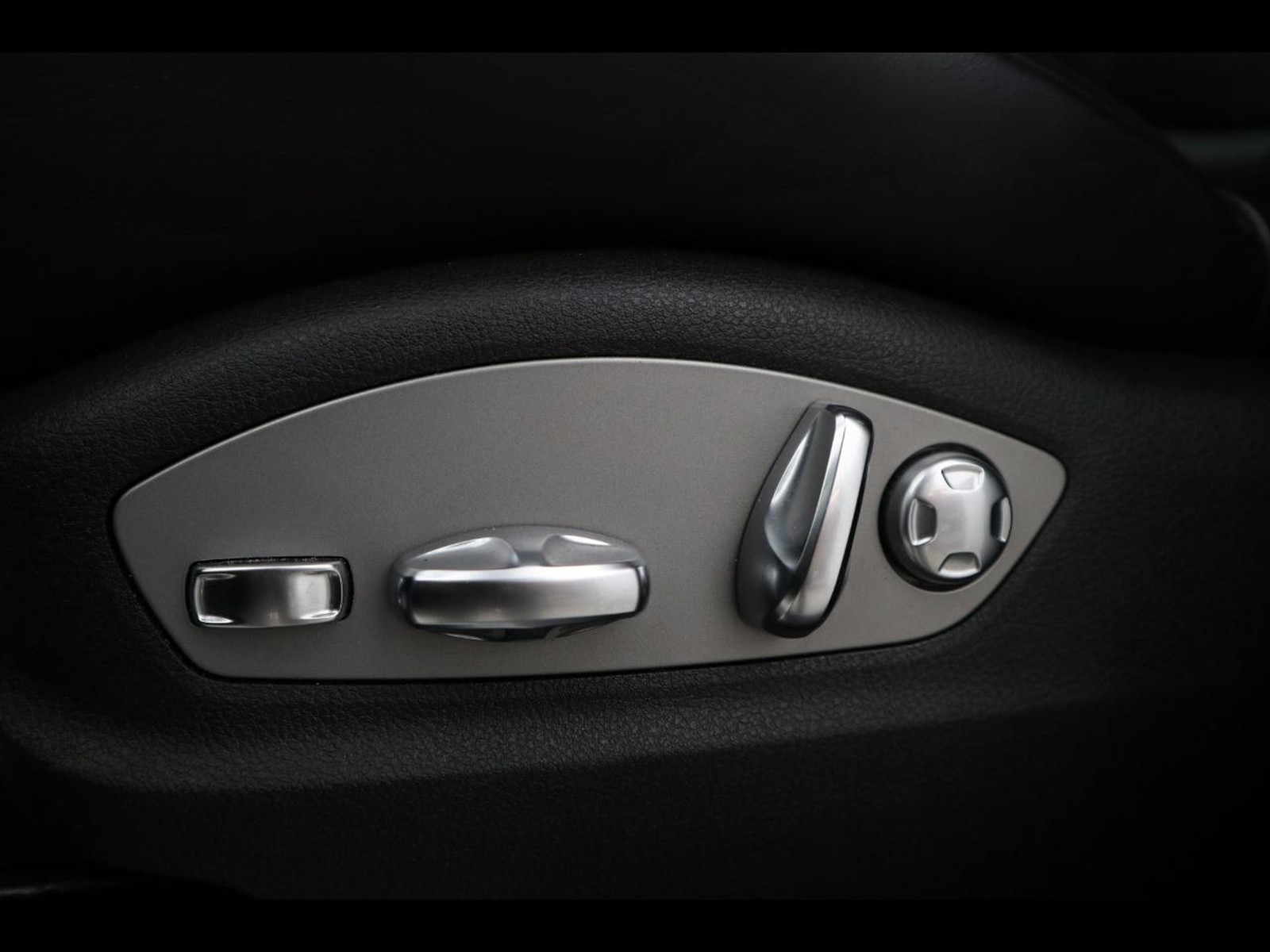 18 - Porsche Macan 2.9 v6 380cv s pdk