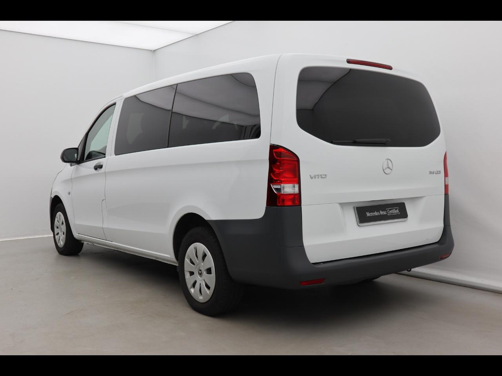 5 - Mercedes Vans Vito 114 cdi long mixto auto my20