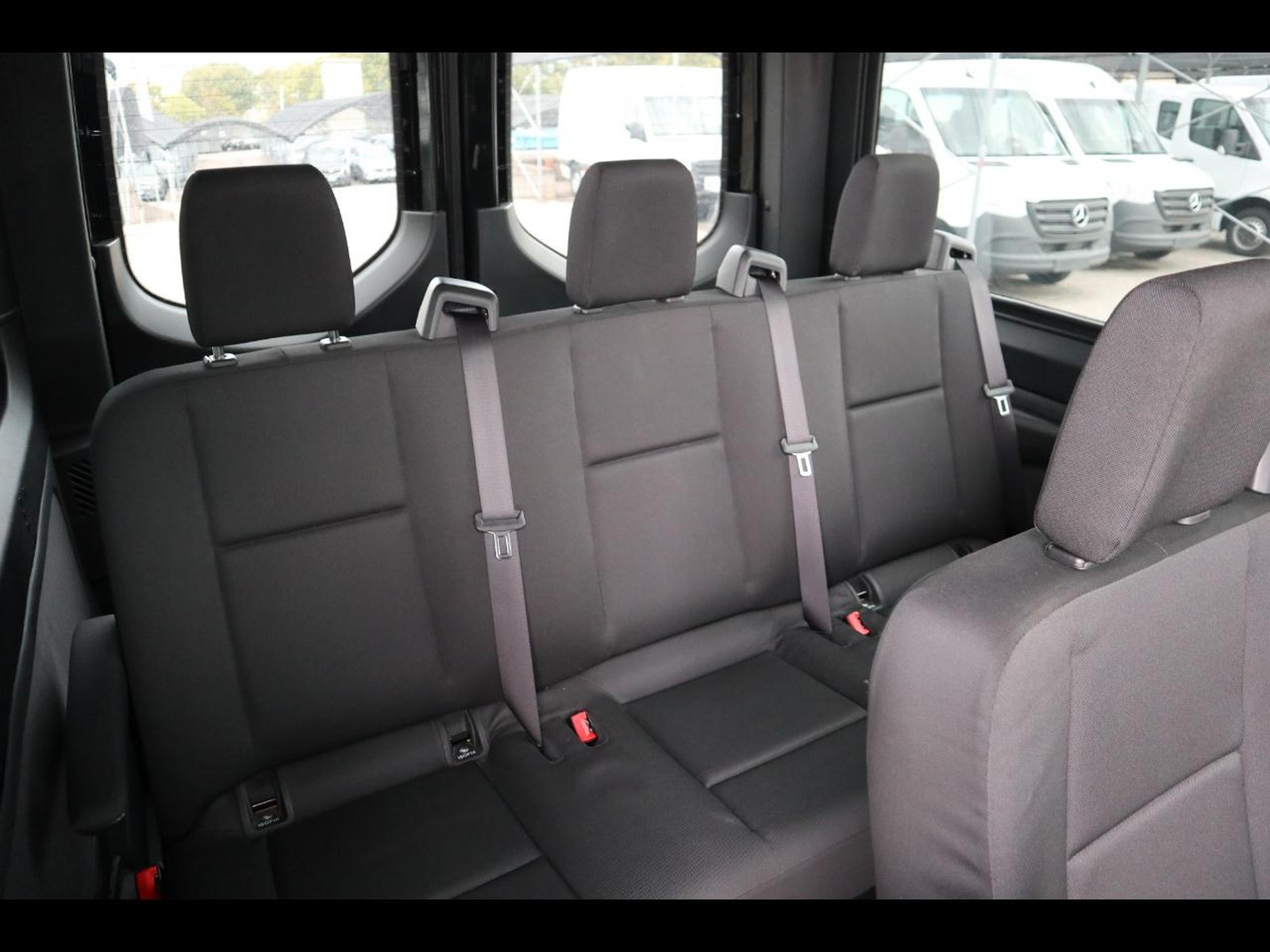 9 - Mercedes Vans Sprinter 316 2.1 cdi k 37/35 rwd tourer business evid