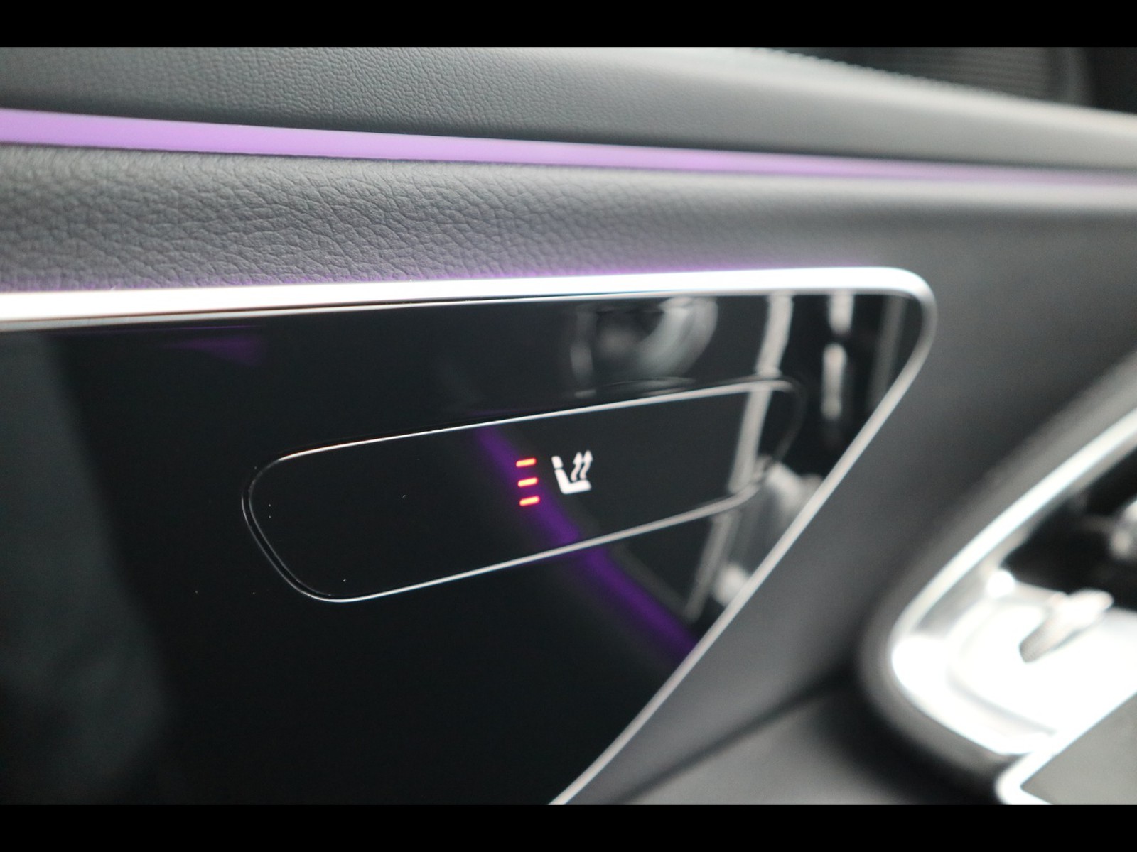 14 - Mercedes Classe E station wagon 220 d amg line advanced 9g-tronic