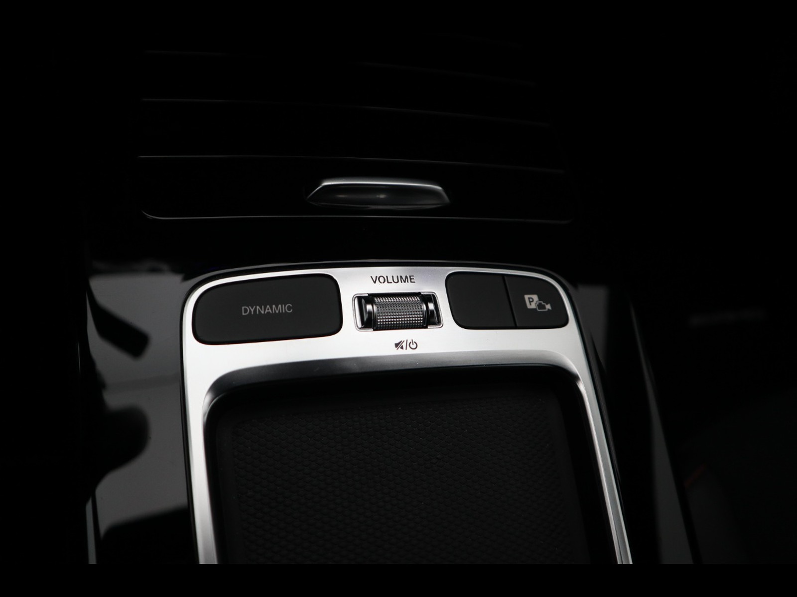 14 - Mercedes CLA shooting brake 180 d amg line advanced plus 8g-dct