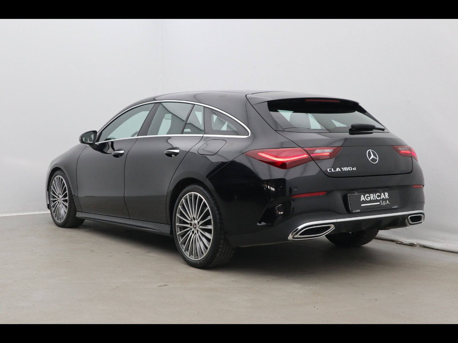 5 - Mercedes CLA shooting brake 180 d amg line advanced plus 8g-dct
