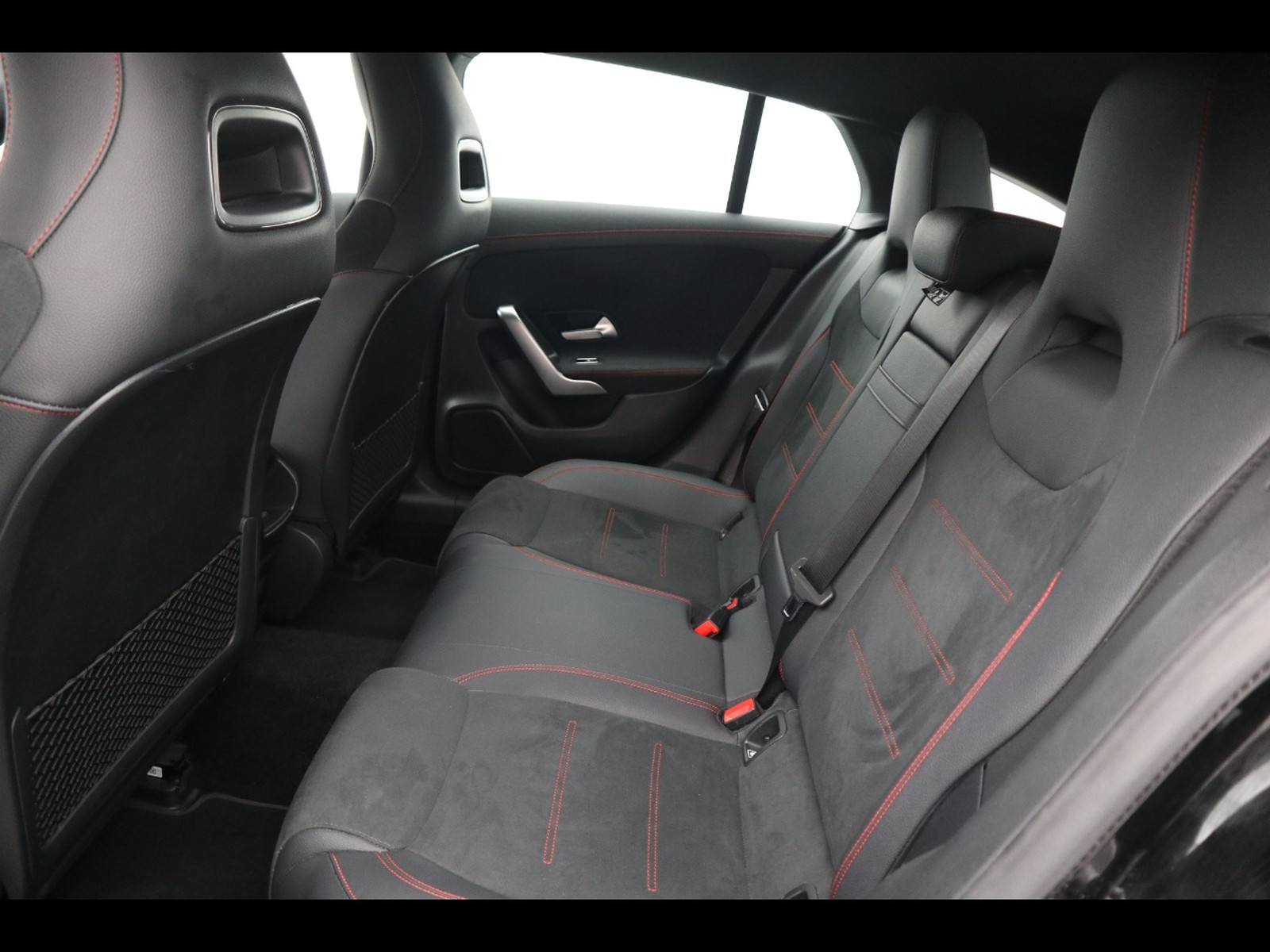 8 - Mercedes CLA shooting brake 180 d amg line advanced plus 8g-dct