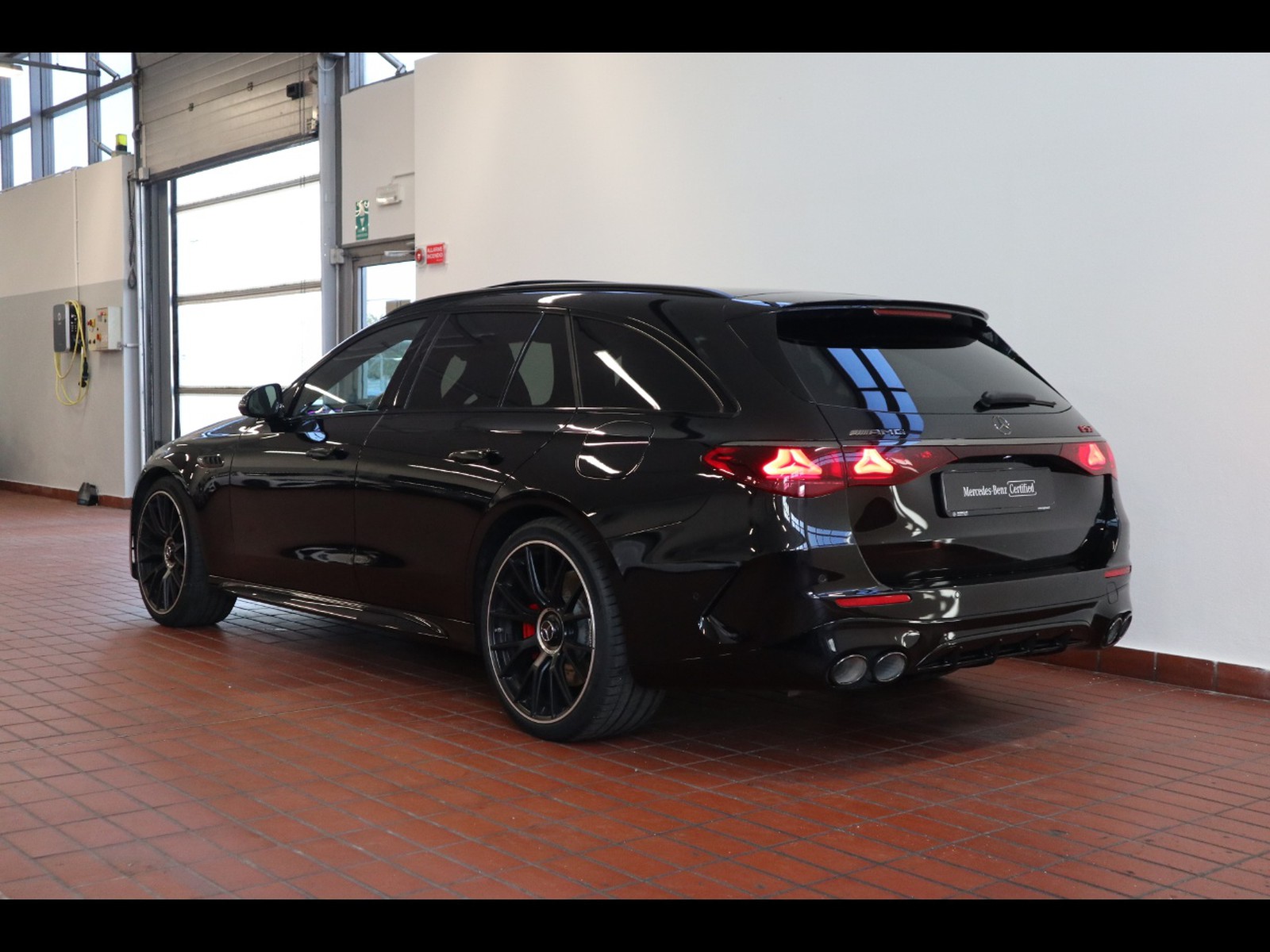 5 - AMG Classe E amg station wagon 53 hybrid premium plus 4matic+ 9g-tronic