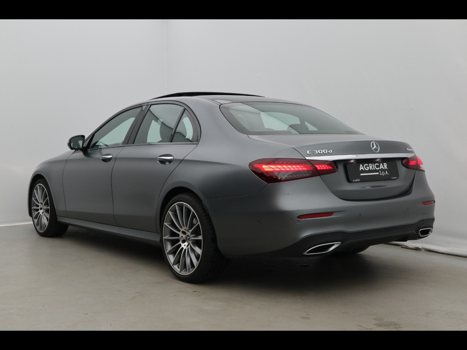 5 - Mercedes Classe E berlina 300 d mild hybrid (d eq-boost) premium plus 4matic 9g-tronic plus