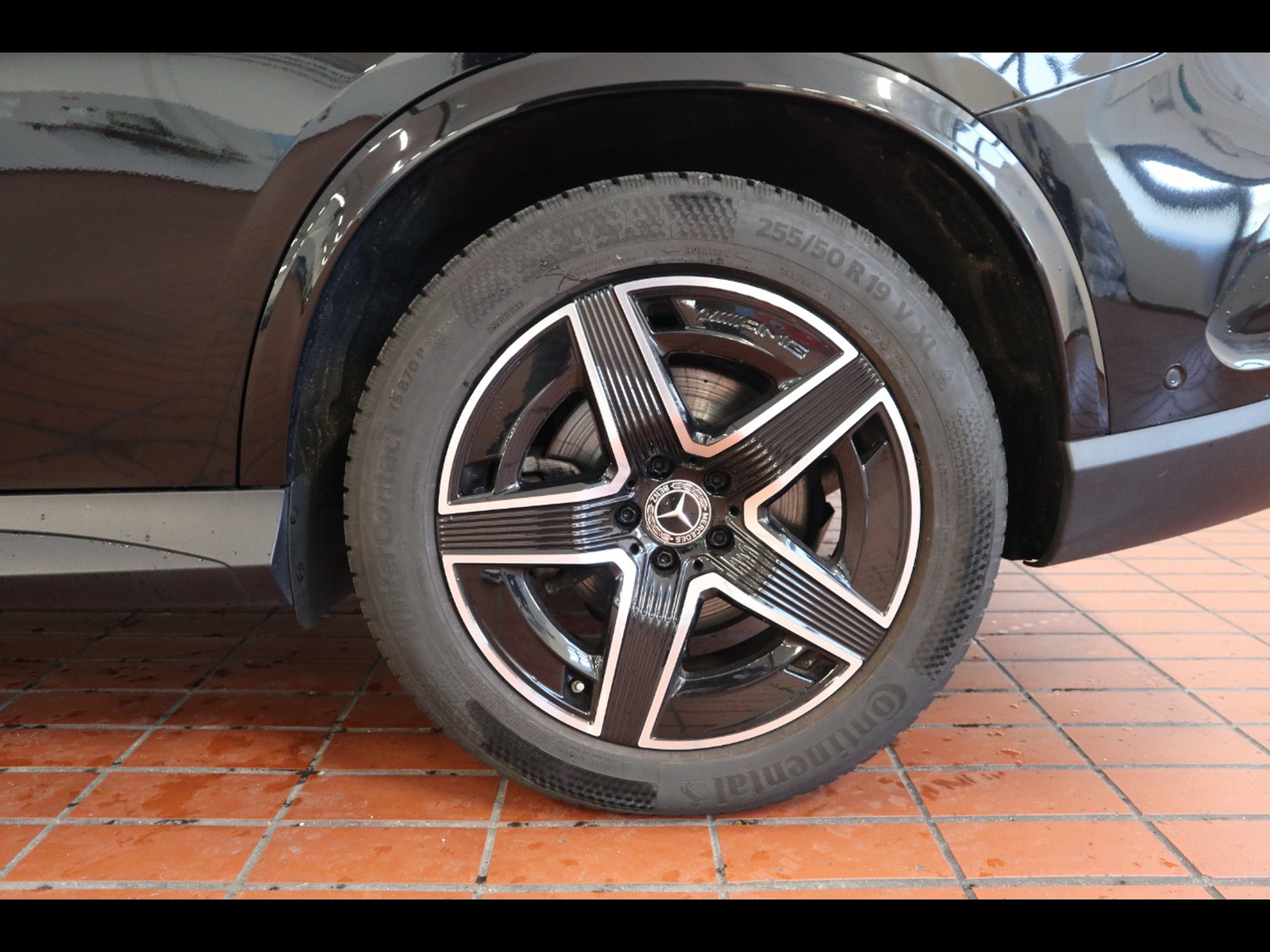 4 - Mercedes GLC suv 300 amg advanced plus 4matic 9g-tronic