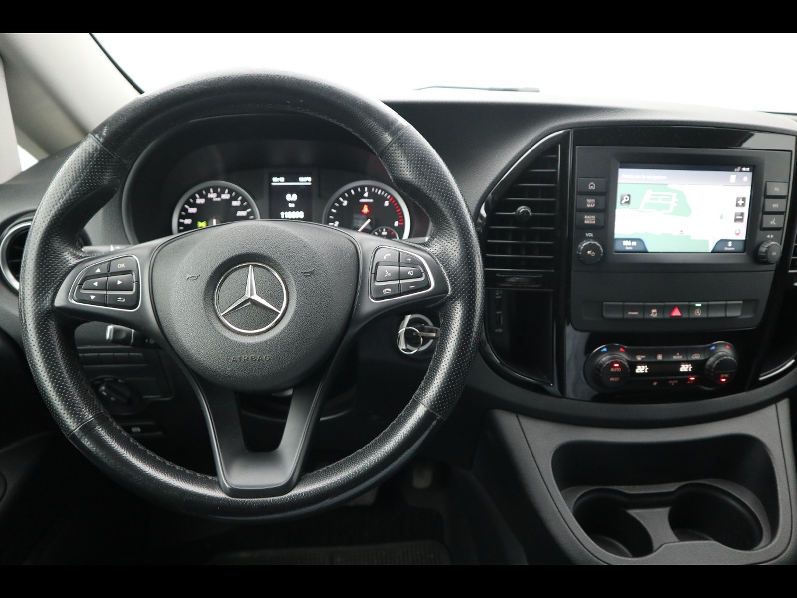 11 - Mercedes Vans Vito 119 cdi long auto my20