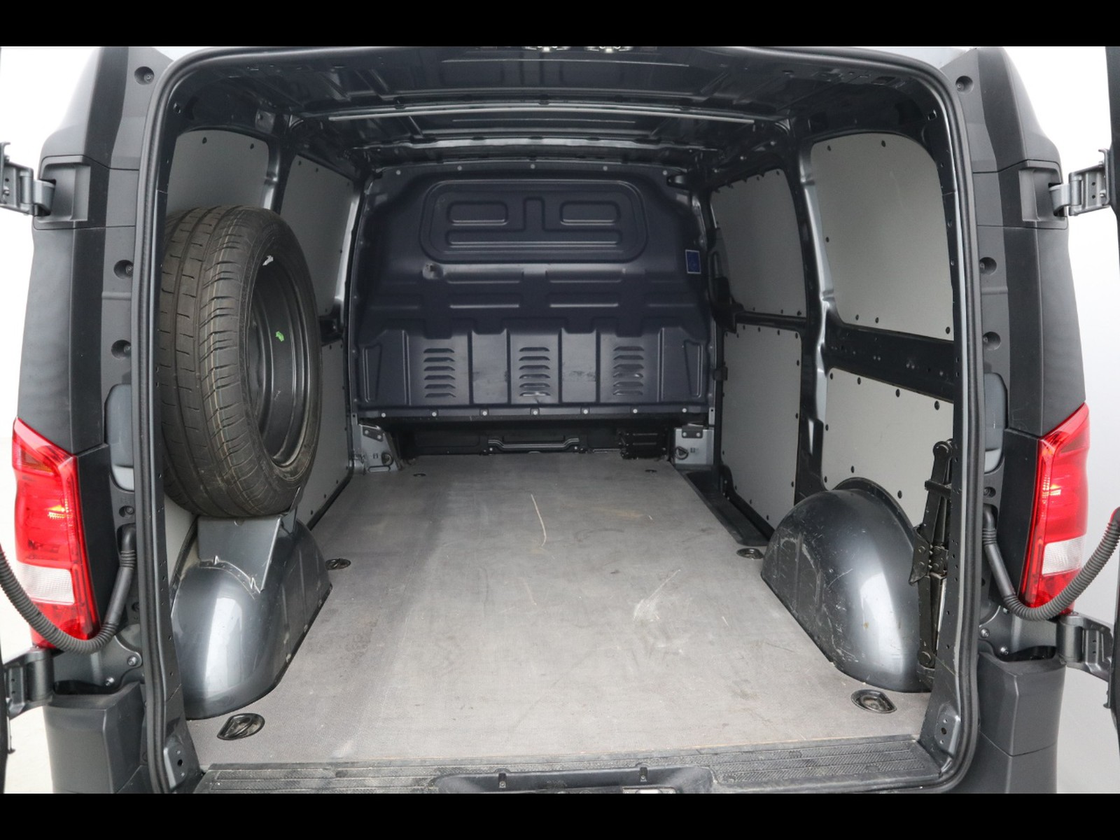 14 - Mercedes Vans Vito 119 cdi long auto my20