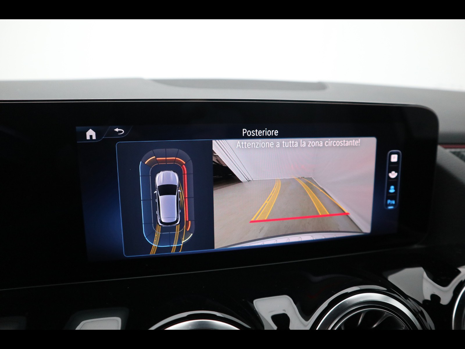 11 - Mercedes GLA 180 d amg line advanced plus 8g-dct